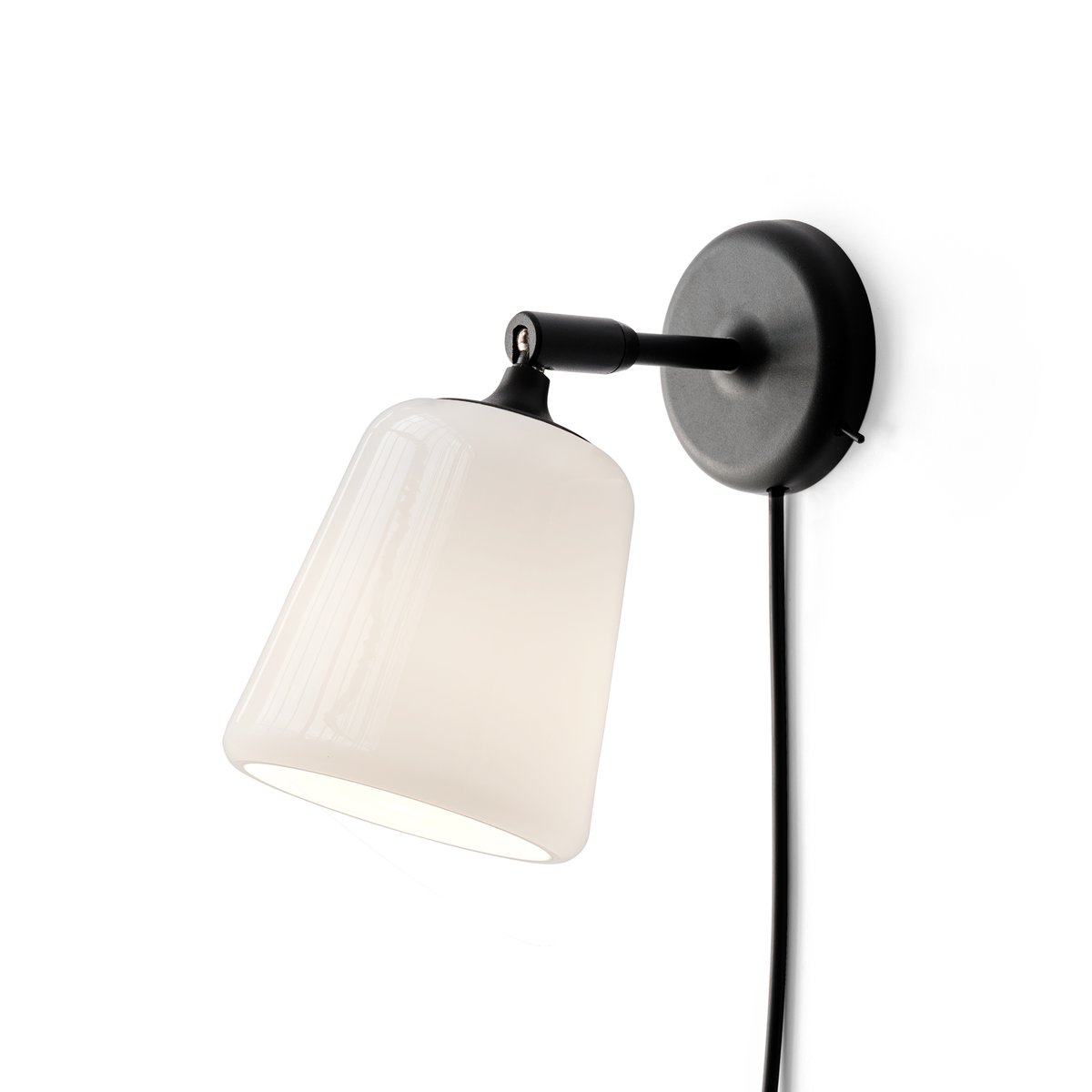Materiaali seinävalaisin White opal glass
