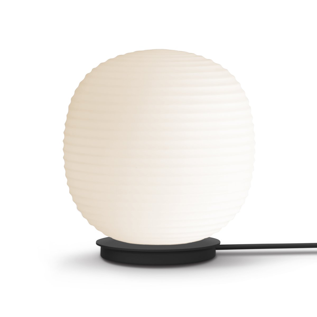 Lantern Globe -pöytävalaisin medium Frosted white opal glass